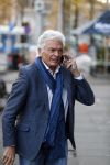 Amsterdam 25 november 2016
Ben Cramer bellend op straat
