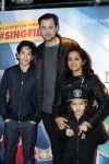 Amsterdam 10 december 2016
Premiere Sing in pathe arena. Boris Titulaer met vrouw en kinderen