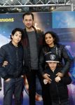 Amsterdam 10 december 2016
Premiere Sing in pathe arena. Boris Titulaer met vrouw en kinderen