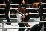 Oberhausen 10 december 2016
Nieky Holzen verliest zijn wereldtitel aan Cedric Doumbe uit Frankrijk tijdens de GLORY COLLISION in Oberhausen.