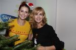 Amsterdam 7 december 2016
Sky radio Christmas tree event met oa Daphne en Emma Deckers Ronald de Boer Gers Pardoel Wilfred Genee Renate Verbaan en Bracha v Doesburgh. Fred v Leer en Manon Meijers zijn de jury. Marlayne Sahupala presenteert het geheel in het college hotel.