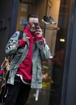 Amsterdam 7 december 2016
Fred v Leer bellend op de pc hooftstraat