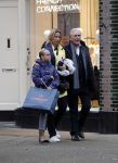Amsterdam 10 december 2016
Frits Kroymans met zijn ex vriendin Nynke Wynia op de cornelis schuytstraat.