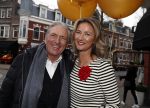 Amsterdam 17 december 2016 
Opening winkel Nynke Wynia door vriendin Micky Hoogendijk. Nynke met vriend Frits Kroymans