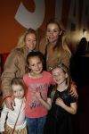 Amsterdam 26 november 2016
20 jaar studio 100 in het ziggodome met oa K3. Froukje de Both met dochter