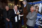 Amsterdam 25 november 2016
Boekpresentatie Johnny Rep bij cafe Scheltema. Johan Derksen reikt eerste exemplaar uit aan Heinz Stuy . Het boek is geschreven door  Mark v d Heuvel.