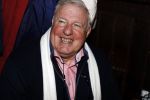 Amsterdam 25 november 2016
Boekpresentatie Johnny Rep bij cafe Scheltema. Johan Derksen reikt eerste exemplaar uit aan Heinz Stuy . Het boek is geschreven door  Mark v d Heuvel.