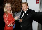Amsterdam 8 december 2016
15e luxury fair in de RAI. 
Henny Huisman met Annette de Vries