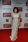 Amsterdam 14 november 2016
Premiere de zevende hemel in theater Carre. Henriette Tol met gezin