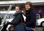 Amsterdam 9 december 2016
Holly Brood met vriend Soy Kroon op de scooter in Amsterdam