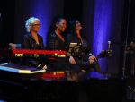 Amsterdam 20 november 2016
Rob de Nijs krijgt de radio5 oeuvre award in theater Amsterdam . Zijn vrouw Henriette en zoons Robert en Yoshi zijn ook aanwezig alsmede zijn ex vrouw Belinda meuldijk. ingrid Simons