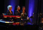 Amsterdam 20 november 2016
Rob de Nijs krijgt de radio5 oeuvre award in theater Amsterdam . Zijn vrouw Henriette en zoons Robert en Yoshi zijn ook aanwezig alsmede zijn ex vrouw Belinda meuldijk. ingrid Simons