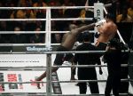 Oberhausen 10 december 2016
Jamal Ben Saddik wint van Ismael Londt tijdens de GLORY COLLISION in Oberhausen.