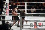Oberhausen 10 december 2016
Jamal Ben Saddik wint van Ismael Londt tijdens de GLORY COLLISION in Oberhausen.