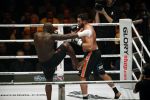 Oberhausen 10 december 2016
Jamal Ben Saddik wint van Ismael Londt tijdens de GLORY COLLISION in Oberhausen.