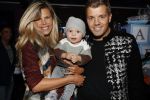 Den Haag 27 november 2016
Babyshower van Andre Hazes Jr. Natuurlijk zijn zijn vader Andre en moeder Monique aanwezig. Jaap reesema met zoon en vrouw Kim Kotter