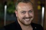Amsterdam 30 september 2016
cd presentatie O'GENE in de amsterdam toren . Marco Borsato reikt hem uit. Jamai