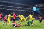 Eindhoven, 6 December 2016 Laatse groepswedstrijd in de Champions League Seizoen 2016/2017 PSV-FC Rostov, eindstand 0-0 en uitschakeling voor het gehele Europese Voetbal.
Jeroen Zoet in aanval Siem de Jong Bart Ramselaar Hector Moreno Joshua Brenet