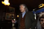Amsterdam 25 november 2016
Boekpresentatie Johnny Rep bij cafe Scheltema. Johan Derksen reikt eerste exemplaar uit aan Heinz Stuy . Het boek is geschreven door  Mark v d Heuvel.