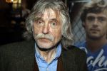 Amsterdam 25 november 2016
Boekpresentatie Johnny Rep bij cafe Scheltema. Johan Derksen reikt eerste exemplaar uit aan Heinz Stuy . Het boek is geschreven door  Mark v d Heuvel.