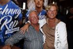 Amsterdam 25 november 2016
Boekpresentatie Johnny Rep bij cafe Scheltema. Johan Derksen reikt eerste exemplaar uit aan Heinz Stuy . Het boek is geschreven door  Mark v d Heuvel. Johnny met zijn vriendin