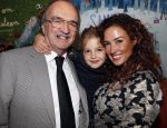 Amsterdam 14 november 2016
Winston Gerschtanowitz presenteerde de nieuwe sinterklaasboeken van Jumbo gemaakt door Katja  en Wim Schuurman Albert Verlinde en Wesley Sneijder die helaas niet aanwezig kon zijn in de Bibliotheek van Amsterdam. Katja had dochter Sammie mee genomen.
