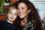Amsterdam 14 november 2016
Winston Gerschtanowitz presenteerde de nieuwe sinterklaasboeken van Jumbo gemaakt door Katja  en Wim Schuurman Albert Verlinde en Wesley Sneijder die helaas niet aanwezig kon zijn in de Bibliotheek van Amsterdam. Katja had dochter Sammie mee genomen.