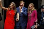 Amsterdam 15 december 2016  
Uitreiking prins Claus prijzen met aanwezig Koning Willem Alexander Koningin Maxima Prinses Beatrix Prinses Laurentien en Prinses Mabel. Vindt plaats in paleis op de dam.