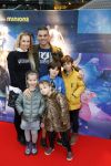 Amsterdam 10 december 2016
Premiere Sing in pathe arena. Maaike Dorsteen met gezin