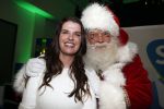 Amsterdam 7 december 2016
Sky radio Christmas tree event met oa Daphne en Emma Deckers Ronald de Boer Gers Pardoel Wilfred Genee Renate Verbaan en Bracha v Doesburgh. Fred v Leer en Manon Meijers zijn de jury. Marlayne Sahupala presenteert het geheel in het college hotel.