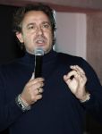 Amsterdam 30 september 2016
cd presentatie O'GENE in de amsterdam toren . Marco Borsato reikt hem uit.