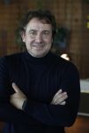 Amsterdam 30 september 2016
cd presentatie O'GENE in de amsterdam toren . Marco Borsato reikt hem uit.