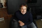 Amsterdam 30 september 2016
cd presentatie O'GENE in de amsterdam toren . Marco Borsato reikt hem uit.