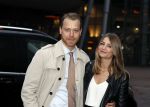 Amsterdam 10 december 2016
Premiere Sing in pathe arena. Mark v Eeuwen met zijn vriendin Anne voor het eerst op een rode loper