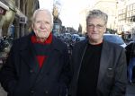 Amsterdam 25 november 2016
Boekpresentatie Johnny Rep bij cafe Scheltema. Johan Derksen reikt eerste exemplaar uit aan Heinz Stuy . Het boek is geschreven door  Mark v d Heuvel. vAad en Mark v d Heuvel
