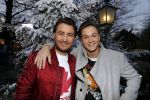 Kaatsheuvel 16 november 2016
Opnames videoclip Toppers met Rene Froger Gerard Joling Jeroen v d Boom Maxim Froger Danny Froger Lee Towers Andre Hazes jr O Gene en Maan. Opnames vonden plaats in de efteling.