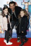 Amsterdam 10 december 2016
Premiere Sing in pathe arena. Micha Noot met kinderen
