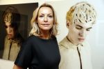 Amsterdam 19 november 2016
Micky Hoogendijk staat met foto's op de Amsterdam Pan beurs. Annette de Vries interviewt haar.