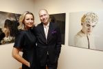 Amsterdam 19 november 2016
Micky Hoogendijk staat met foto's op de Amsterdam Pan beurs. Micky met gallery houder Eduard Planting