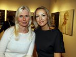 Amsterdam 19 november 2016
Micky Hoogendijk staat met foto's op de Amsterdam Pan beurs. Annette de Vries interviewt haar.