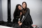 Amsterdam 22 november 2016
Presentatie Amsterdam XXXL magazine uitgegeven door Mark Teurlings bij gassan diamonds. Nadia Palesa als DJ