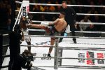 Oberhausen 10 december 2016
Nieky Holzen verliest zijn wereldtitel aan Cedric Doumbe uit Frankrijk tijdens de GLORY COLLISION in Oberhausen.