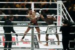 Oberhausen 10 december 2016
Nieky Holzen verliest zijn wereldtitel aan Cedric Doumbe uit Frankrijk tijdens de GLORY COLLISION in Oberhausen.