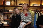 Amsterdam 17 december 2016 
Opening winkel Nynke Wynia door vriendin Micky Hoogendijk