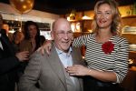 Amsterdam 17 december 2016 
Opening winkel Nynke Wynia door vriendin Micky Hoogendijk