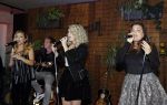 Amsterdam 30 september 2016
cd presentatie O'GENE in de amsterdam toren . Marco Borsato reikt hem uit.
O'G3NE