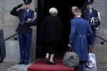 Amsterdam 15 december 2016  
Uitreiking prins Claus prijzen met aanwezig Koning Willem Alexander Koningin Maxima Prinses Beatrix Prinses Laurentien en Prinses Mabel. Vindt plaats in paleis op de dam.