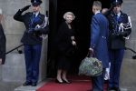 Amsterdam 15 december 2016  
Uitreiking prins Claus prijzen met aanwezig Koning Willem Alexander Koningin Maxima Prinses Beatrix Prinses Laurentien en Prinses Mabel. Vindt plaats in paleis op de dam.