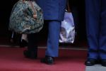 Amsterdam 15 december 2016  
Uitreiking prins Claus prijzen met aanwezig Koning Willem Alexander Koningin Maxima Prinses Beatrix Prinses Laurentien en Prinses Mabel. Vindt plaats in paleis op de dam. tas van Prinses Beatrix met de prinsesjes Amalia Alexia en Ariane erop
