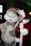 Amsterdam 7 december 2016
Sky radio Christmas tree event met oa Daphne en Emma Deckers Ronald de Boer Gers Pardoel Wilfred Genee Renate Verbaan en Bracha v Doesburgh. Fred v Leer en Manon Meijers zijn de jury. Marlayne Sahupala presenteert het geheel in het college hotel.